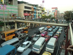 Улицы Бангкока - небоскребы, передвижение по городу, транспортные развязки