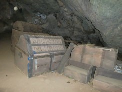 Пещера в национальном парке Sam Roi Yot